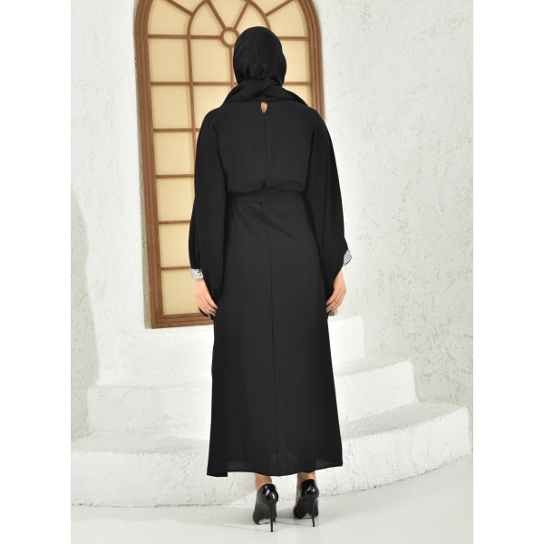 Filizzade Women's unlined abaya with shoulder and arm decoration