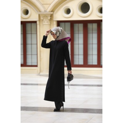  مانتو بتفاصيل جلدية 